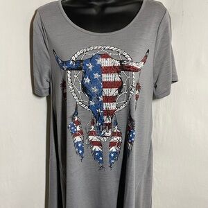 Size M Gray Women's Graphic Tee with American Flag Bull Skull